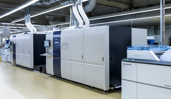 数码印刷机最新的自动颜色校准系统